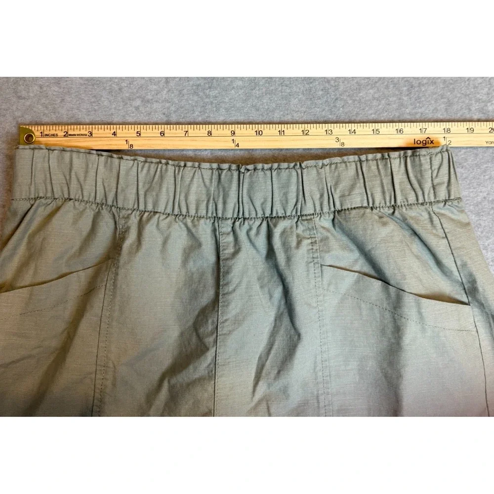 Signature by Levi Strauss & Co. Women's Sage Green Pull-On Utility Shorts Size X
